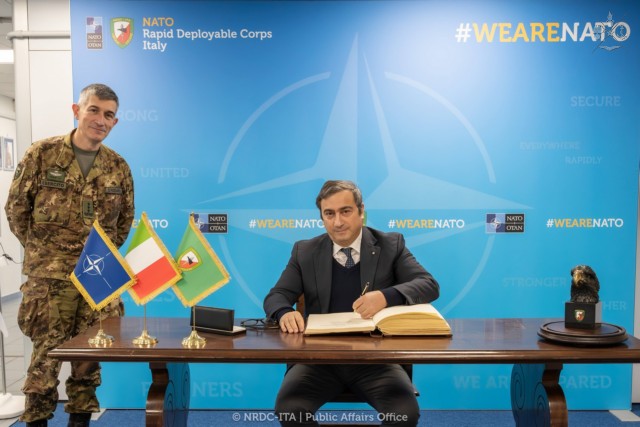 Visita del Rappresentante Permanente d'Italia presso la NATO a NRDC-ITA