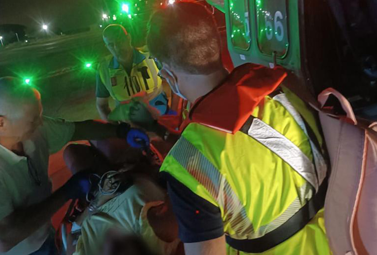 Trasporto d’urgenza con elicottero dell’Aeronautica Militare per una donna incinta Trasporto d’urgenza con elicottero dell’Aeronautica Militare per una donna incinta