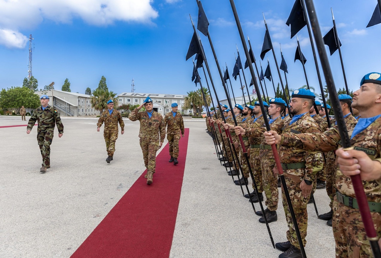 Changement de commandement à la tête de la Force opérationnelle interarmées – Secteur Ouest de la FINUL au Liban Changement de commandement à la tête de la Force opérationnelle interarmées – Secteur Ouest de la FINUL au Liban