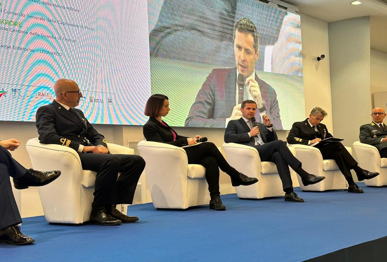 Il Sottosegretario alla Difesa Perego al DePortibus Festival: L'Importanza Strategica dei Porti nel Mediterraneo e le Sfide della Cybersecurity