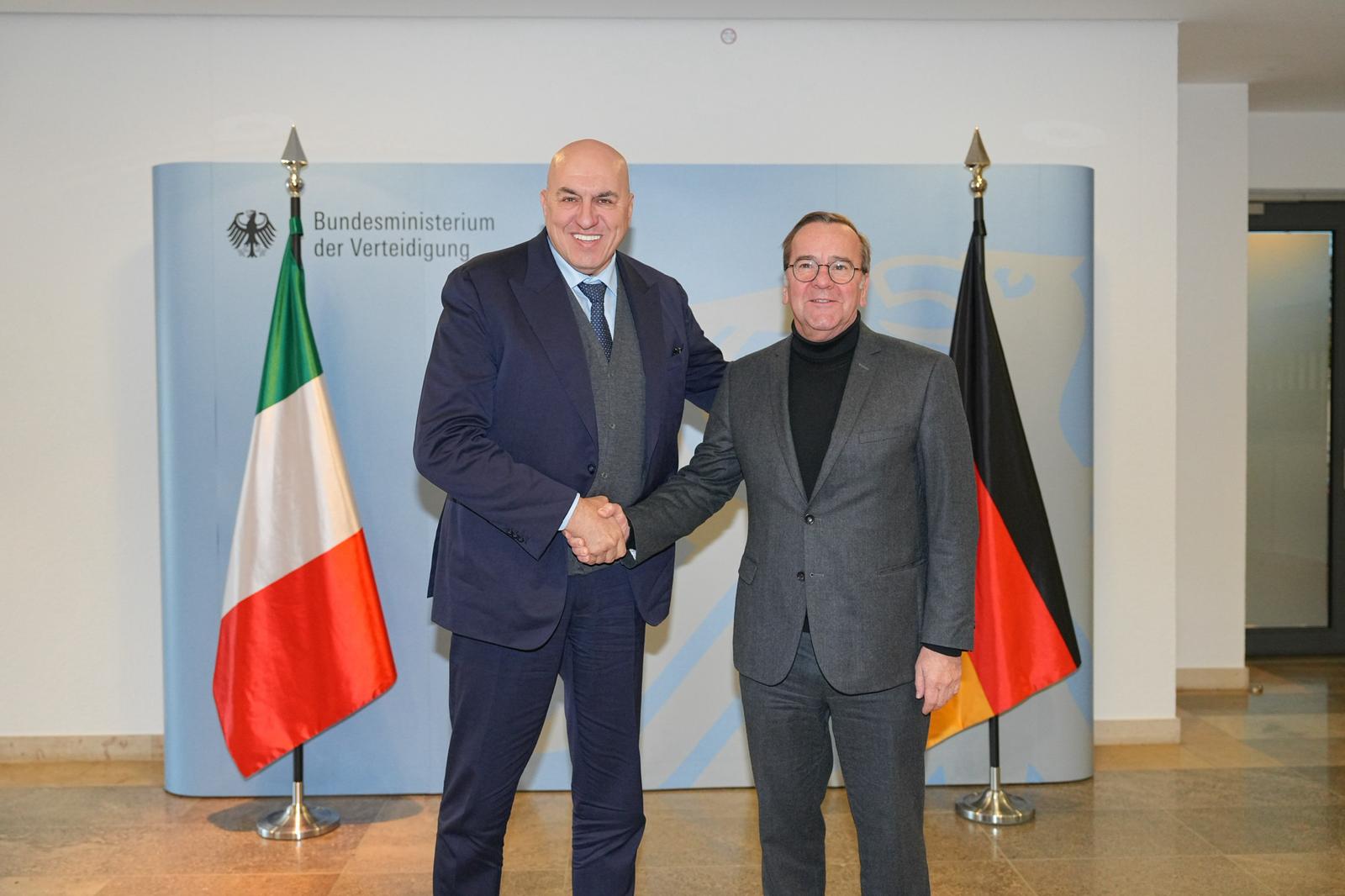 Le ministre Crosetto rencontre son homologue allemand Pistorius