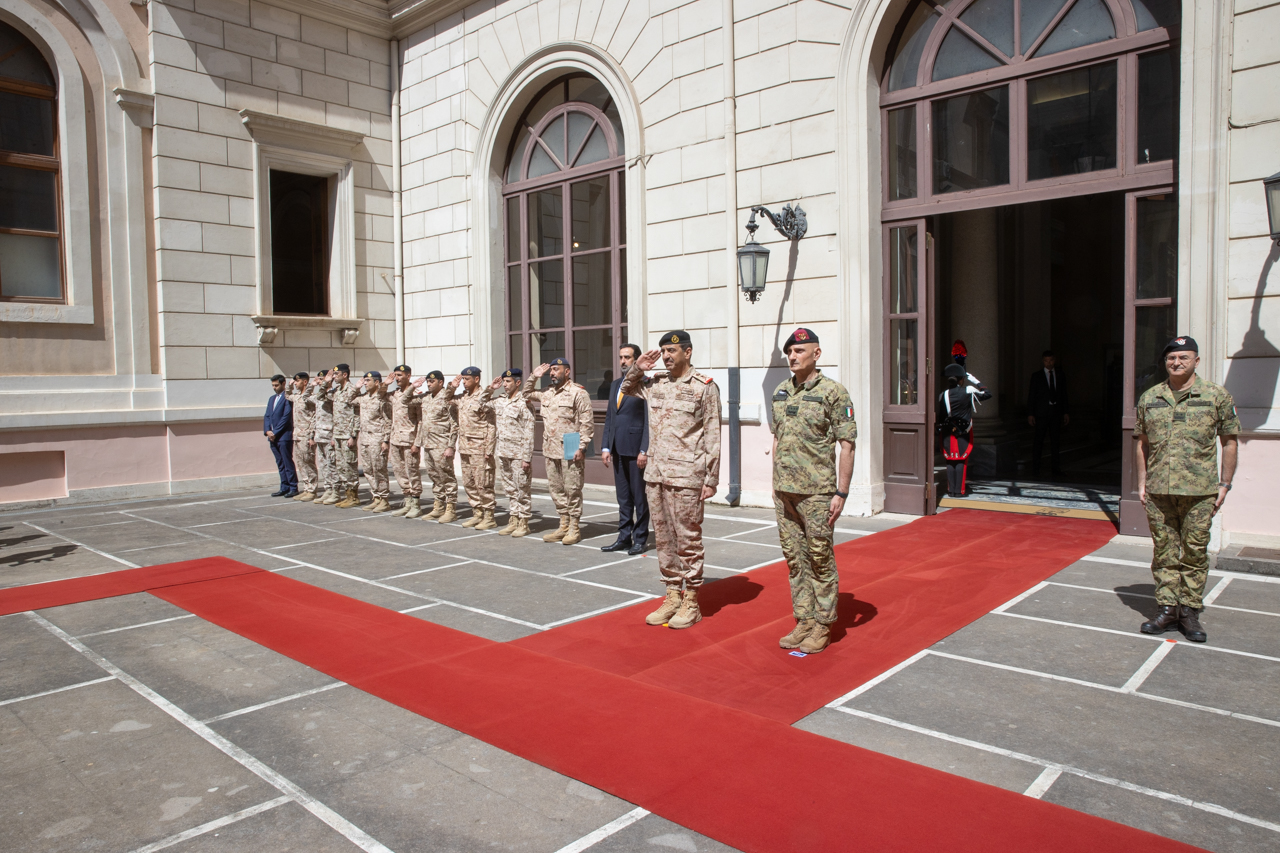Il Generale Portolano incontra il Capo di Stato Maggiore delle Forze Armate del Kuwait