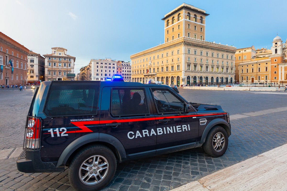 Carabinieri: consigli per turisti che si recano all'estero Carabinieri: consigli per turisti che si recano all'estero