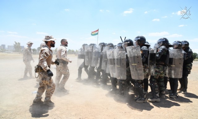 Corso di Controllo della Folla del 3° Rgt. Alpini a Forze Sicurezza del Kurdistan Iracheno