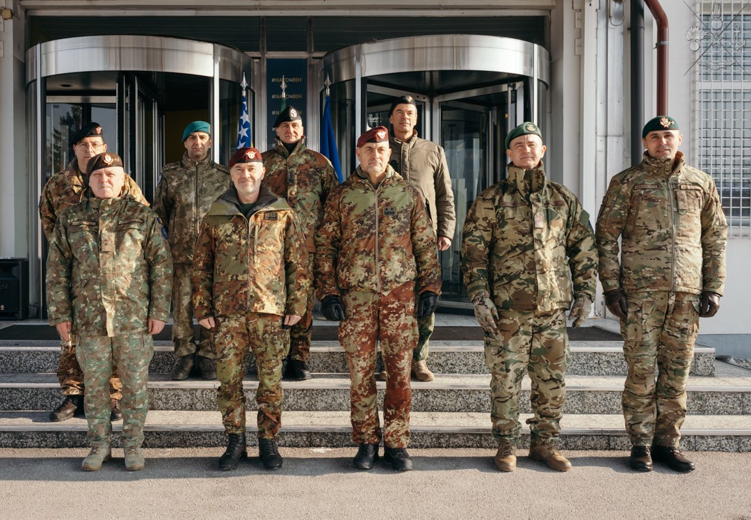 Il Comandante del COVI in Qatar e Bosnia-Erzegovina