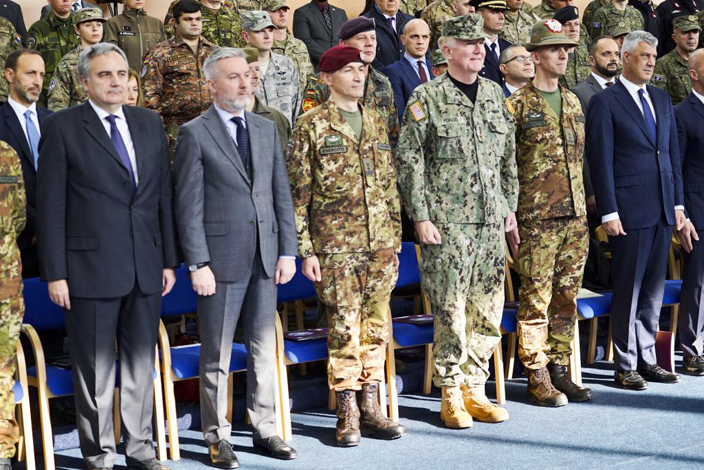Kosovo: il Ministro Guerini presente al cambio al vertice di KFOR Kosovo: il Ministro Guerini presente al cambio al vertice di KFOR