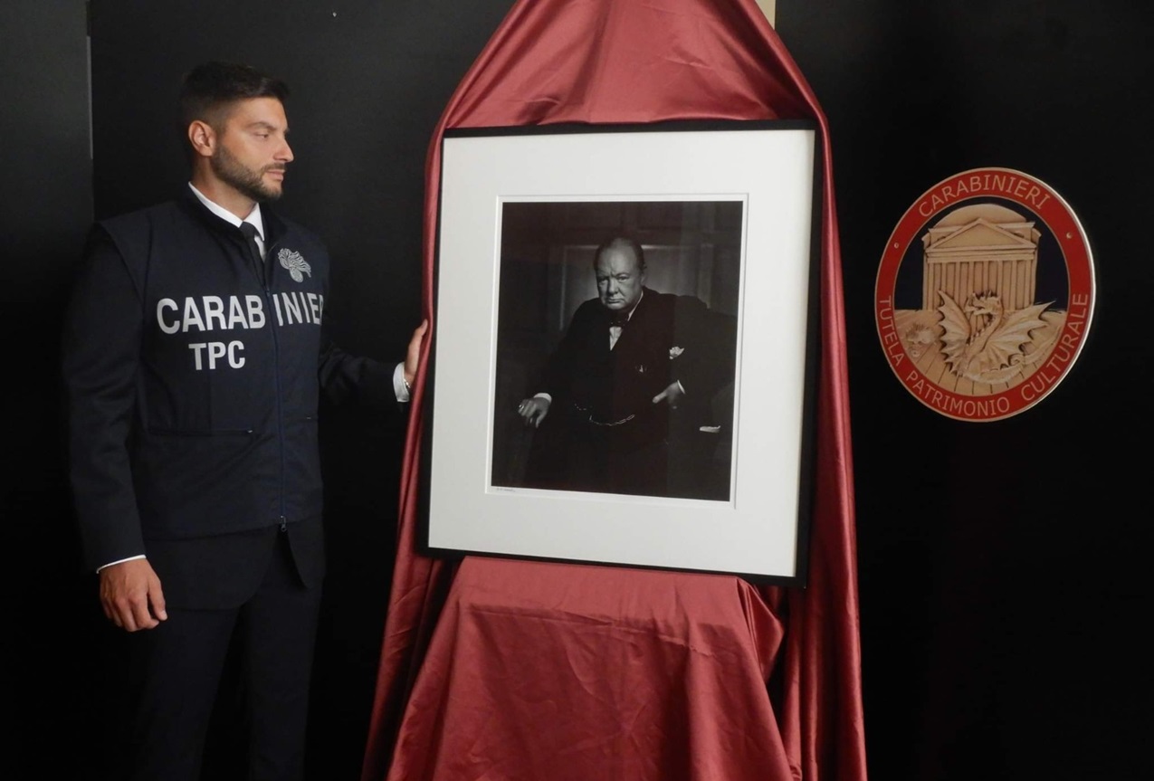 Tutela del Patrimonio Culturale: i Carabinieri ritrovano ritratto di Winston Churchill