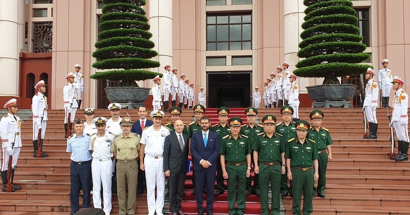 Cooperazione internazionale: Sottosegretario Tofalo in missione in Vietnam Cooperazione internazionale: Sottosegretario Tofalo in missione in Vietnam