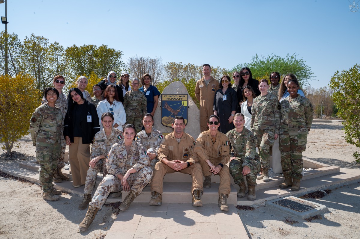 Kuwait: Simposio su “donne, pace & sicurezza” presso la Base aerea di Ali Al Salem