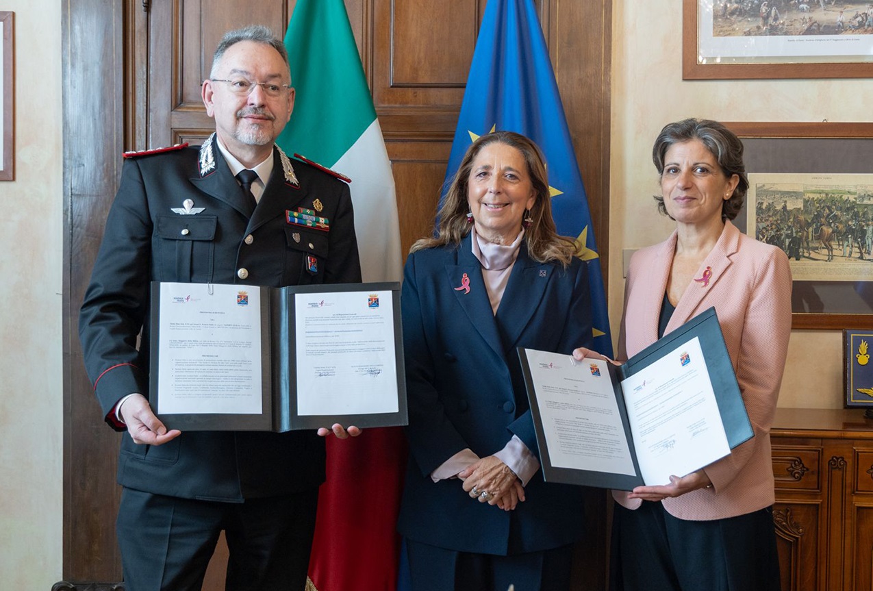 Firmato Protocollo d’intesa tra Stato Maggiore della Difesa e Komen Italia 