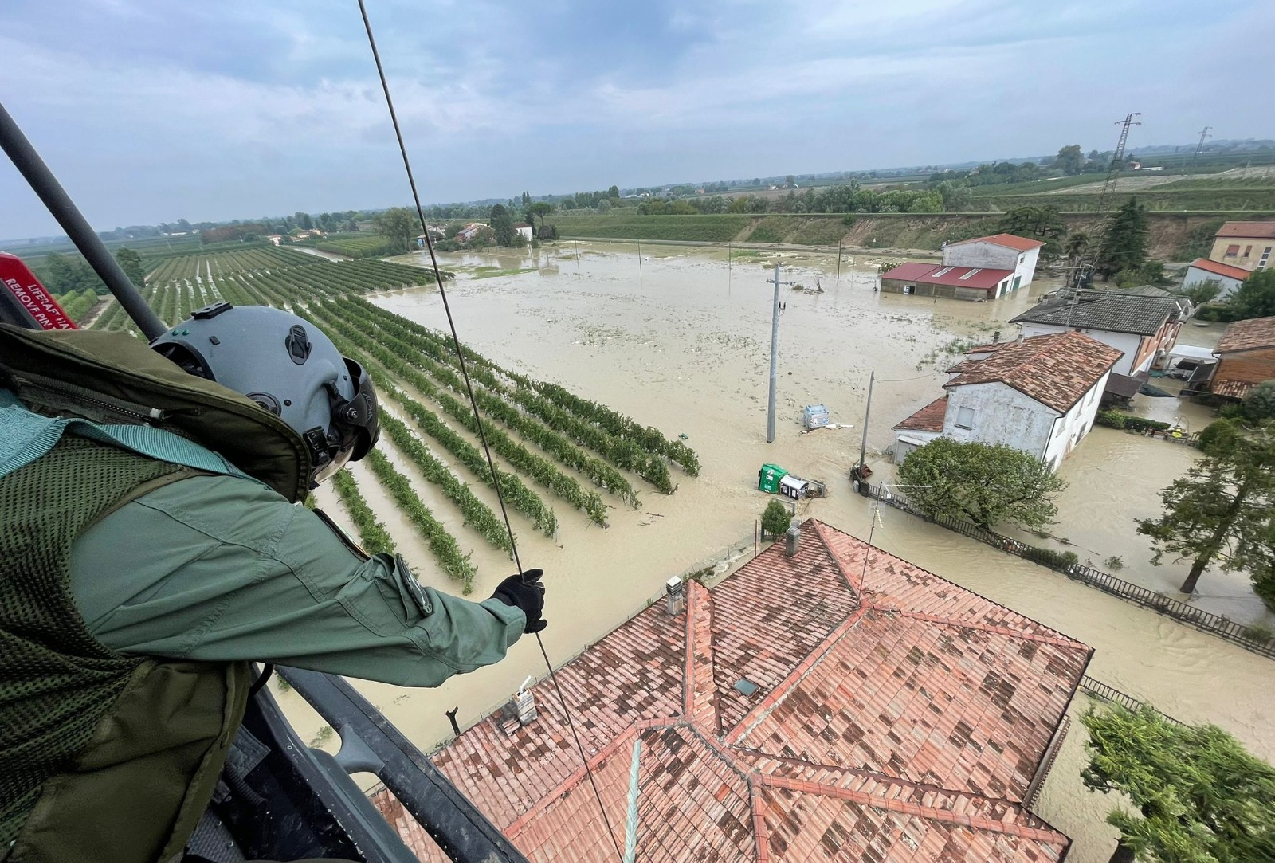 Intervento Forze Armate in soccorso alla popolazione di Emilia Romagna e Marche