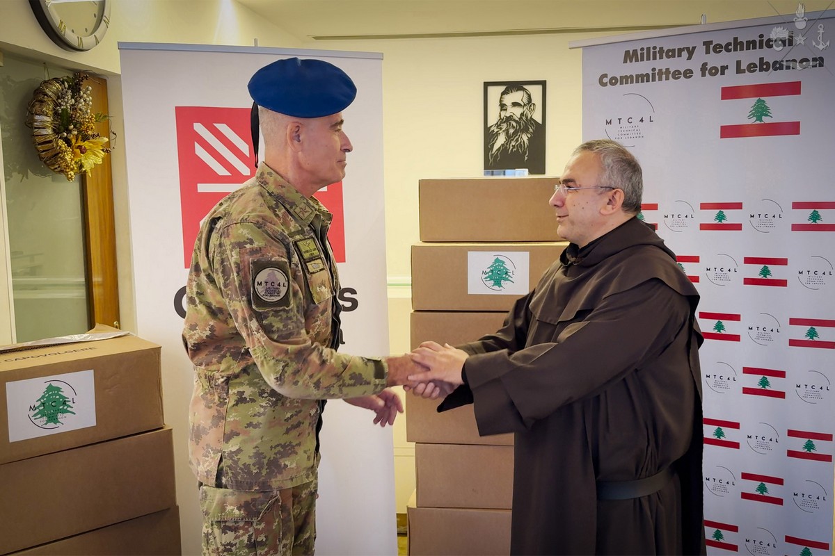 Difesa e Ordine Costantiniano di San Giorgio uniti per sostenere la Caritas di Beirut Difesa e Ordine Costantiniano di San Giorgio uniti per sostenere la Caritas di Beirut