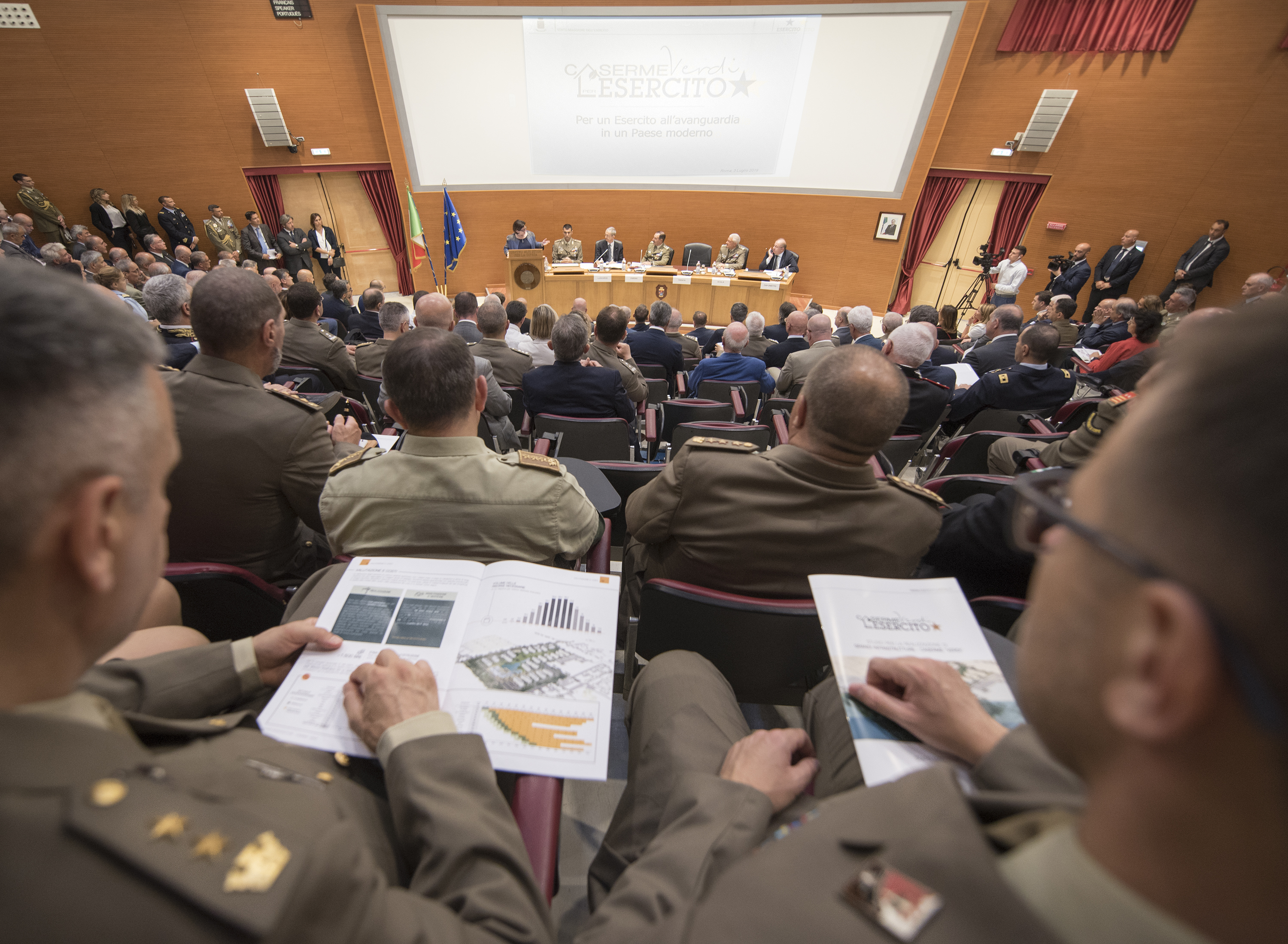 Caserme Verdi: per un Esercito all’avanguardia in un Paese moderno Caserme Verdi: per un Esercito all’avanguardia in un Paese moderno