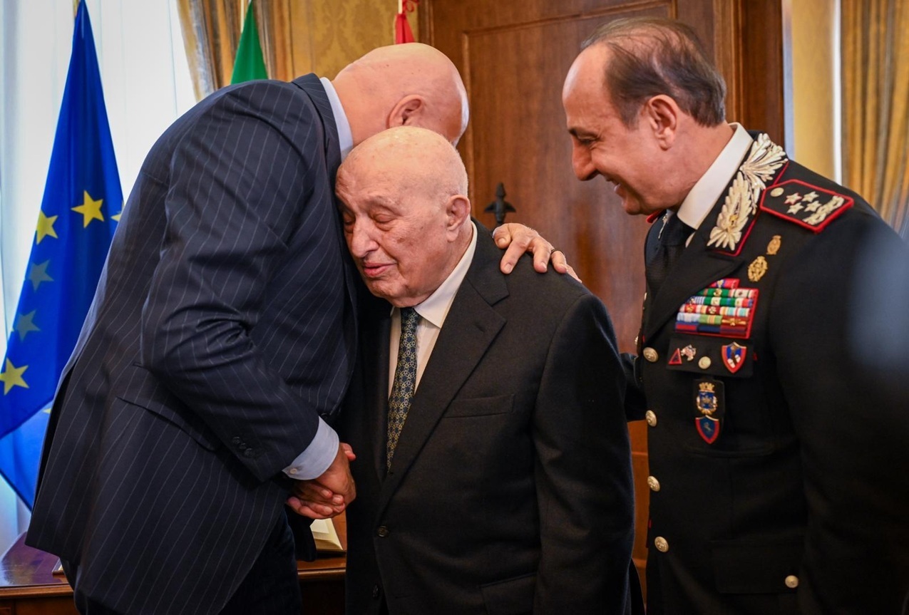 Il Ministro Crosetto con il  Generale Jucci e il Generale Luongo