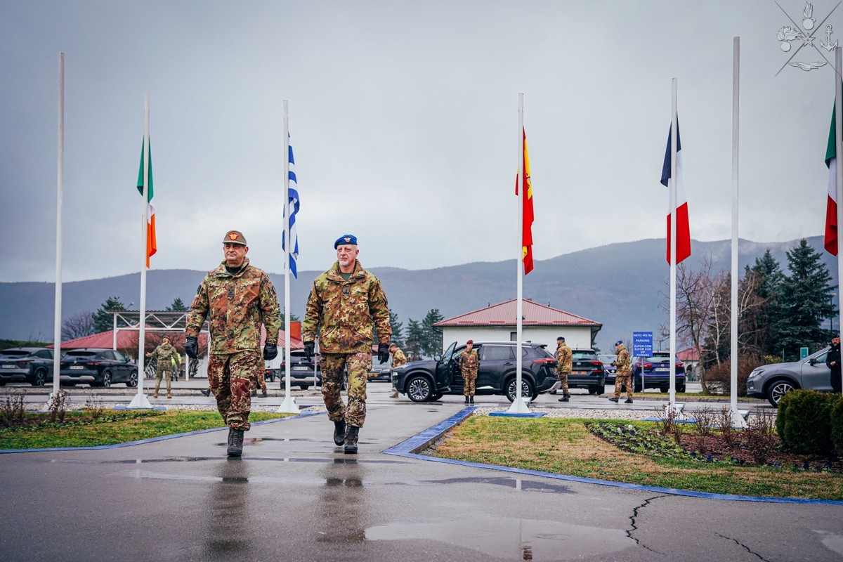 Bosnia: il Generale Figliuolo visita il contingente italiano Bosnia: il Generale Figliuolo visita il contingente italiano