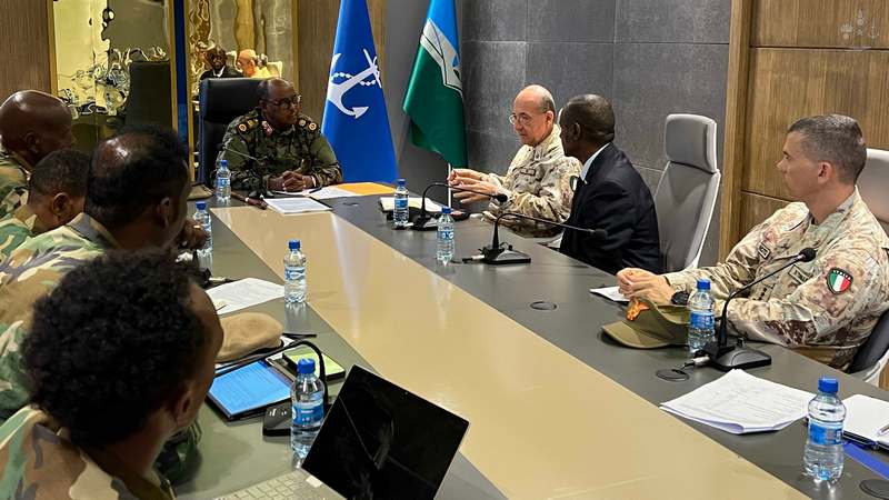 Somalia: il Comandante EUTM incontra il Comandante delle Forze di difesa somale