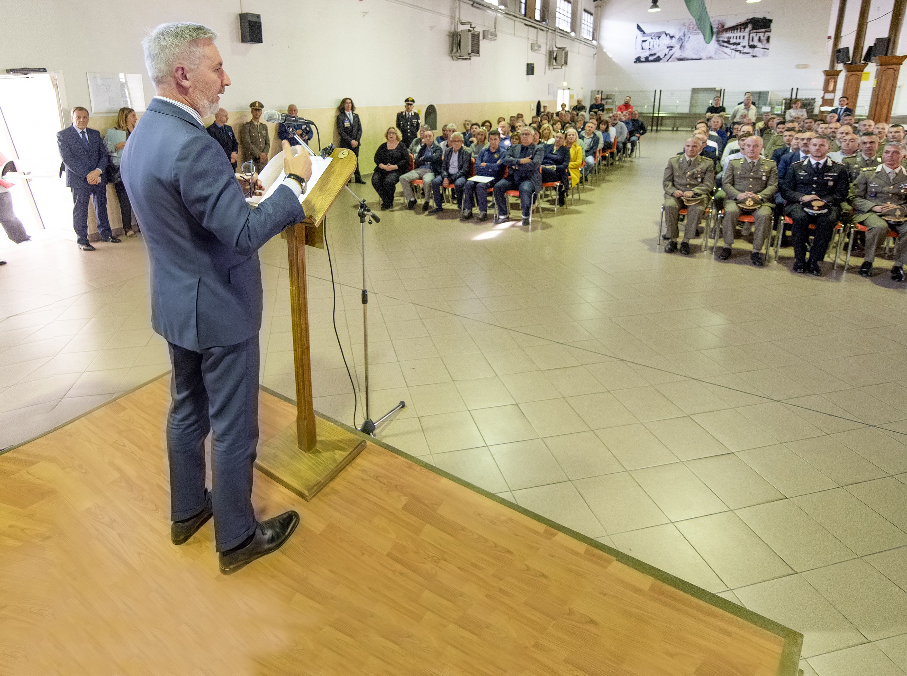 Difesa: visita del Ministro Guerini al Polo di Mantenimento delle Armi Leggere di Terni Difesa: visita del Ministro Guerini al Polo di Mantenimento delle Armi Leggere di Terni