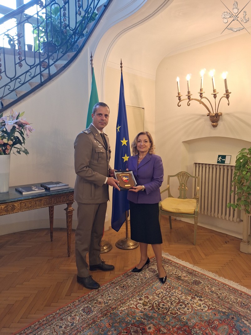 Bulgaria, il Comandante della 132^ Brigata Ariete in visita all’Ambasciata a Sofia
