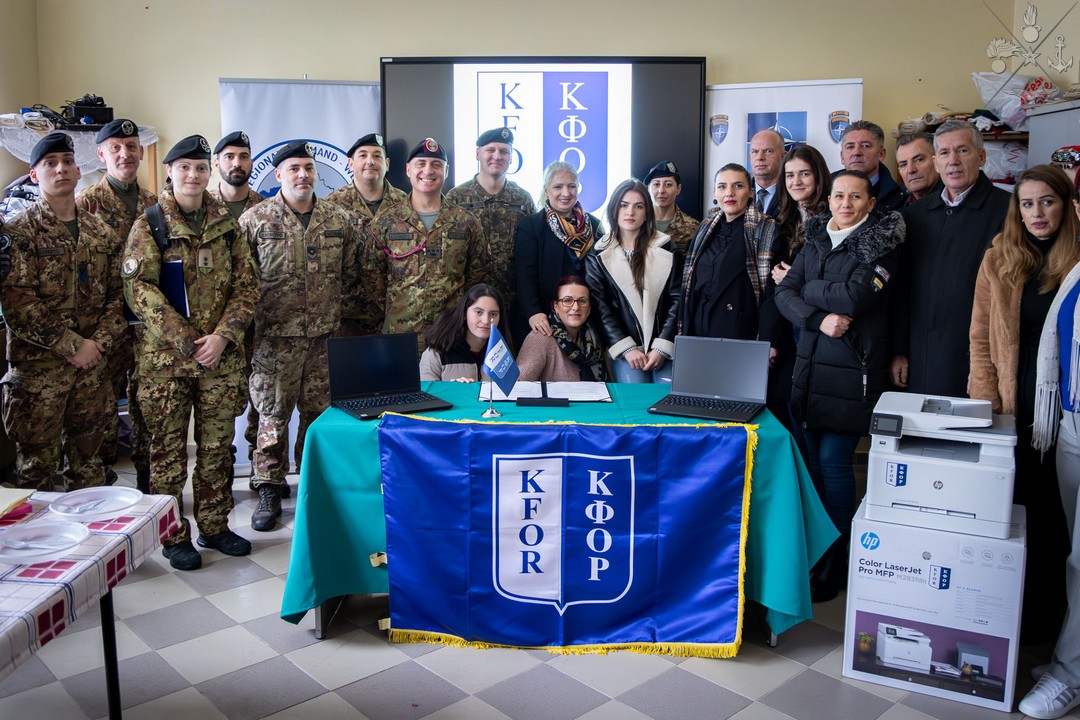 Missione Kosovo: Donazione di materiali informatici
