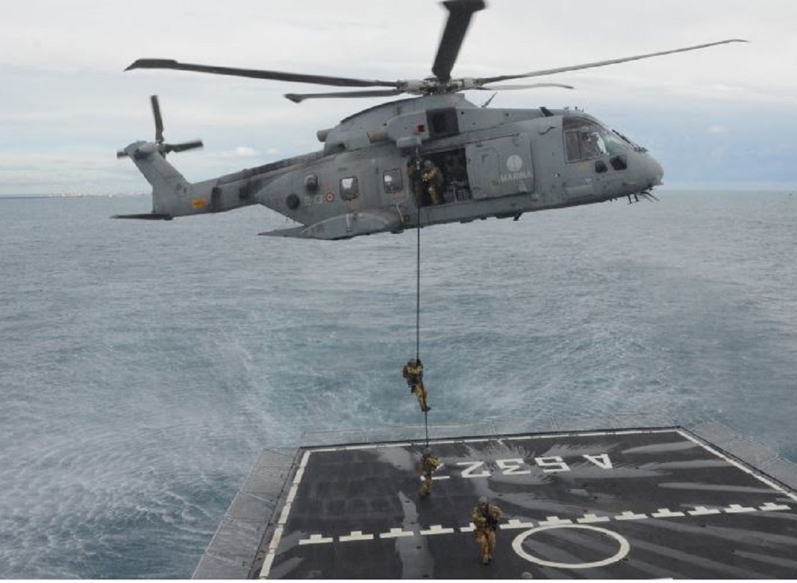 Accademia Navale: a fine corso si può diventare ufficiale della Forza da sbarco
Accademia Navale: a fine corso si può diventare ufficiale della Forza da sbarco