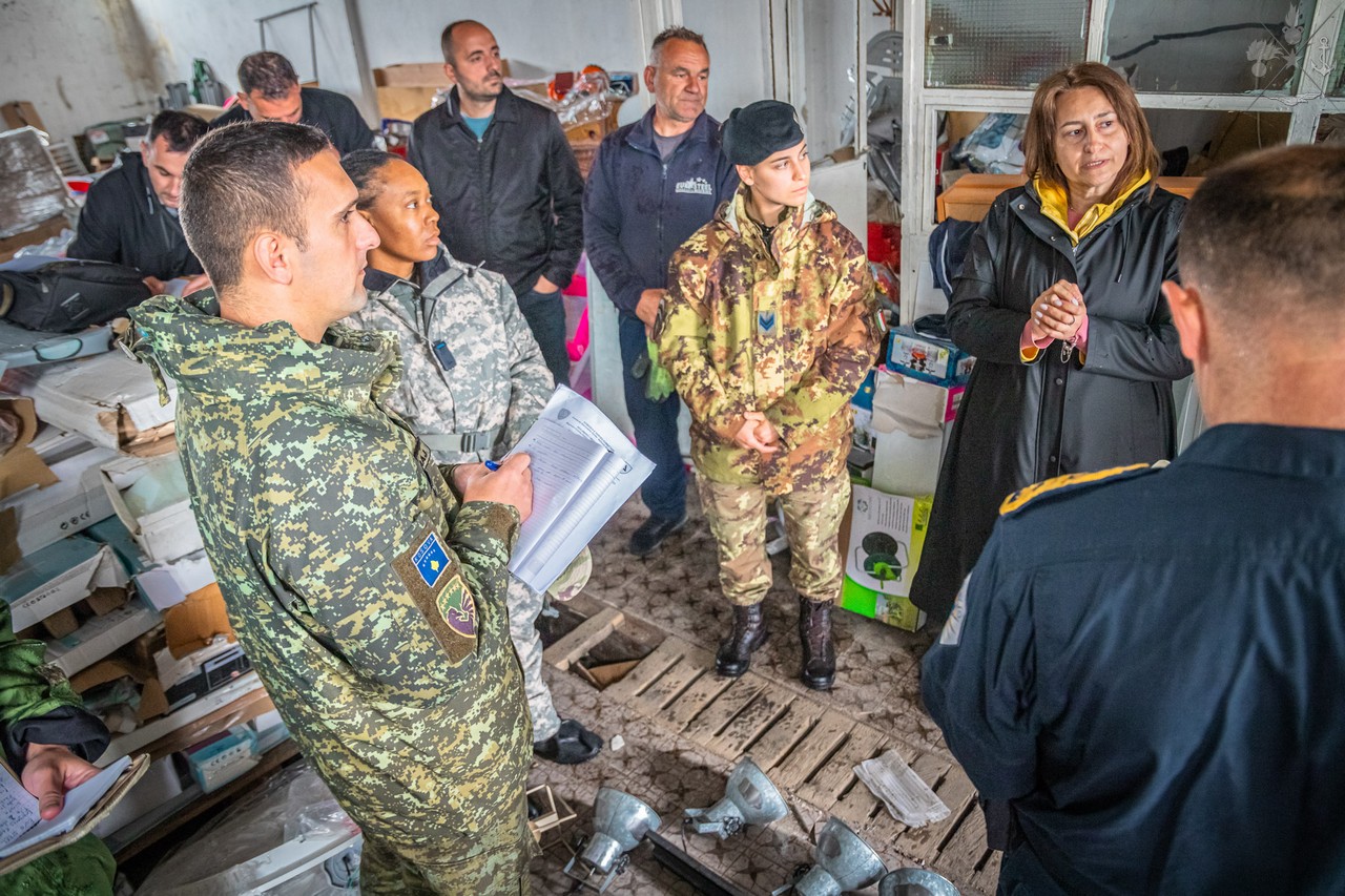 KFOR, attività ispettiva del Team CBRN di RC-W: briefing a premessa del controllo