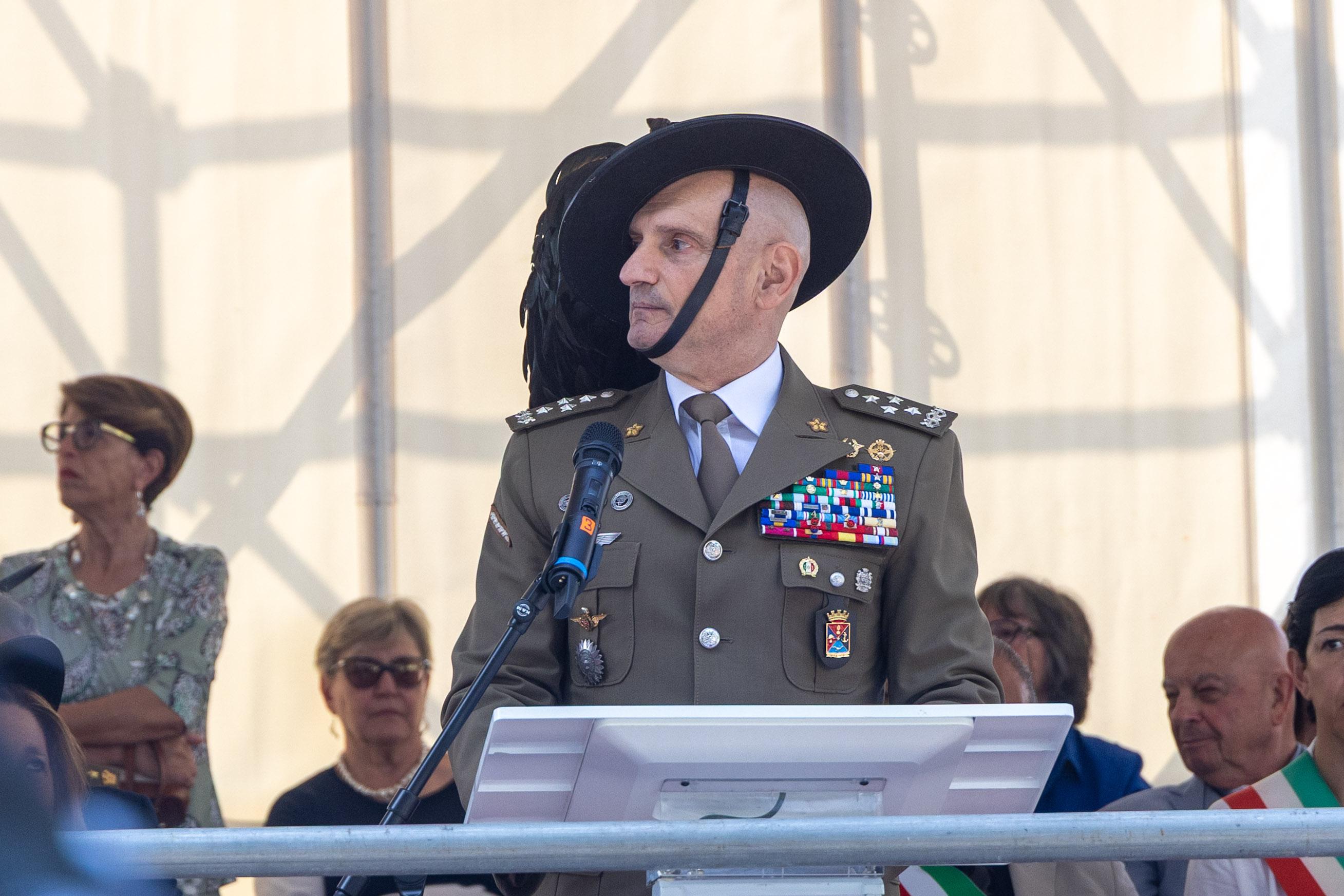 Il Generale Portolano, Capo di Stato Maggiore della Difesa, al 73° Raduno dell'Associazione Nazionale Bersaglieri