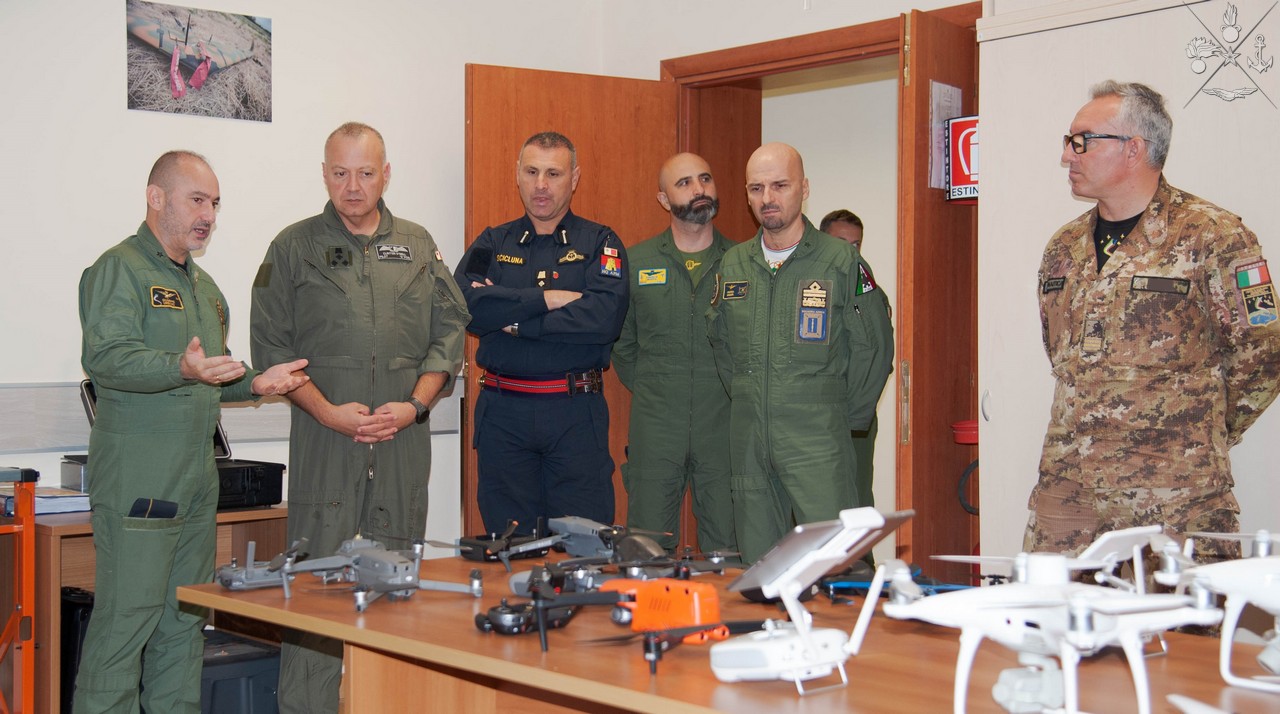 Il Capo di Stato Maggiore della Difesa maltesa in visita al CDE-APR di Amendola